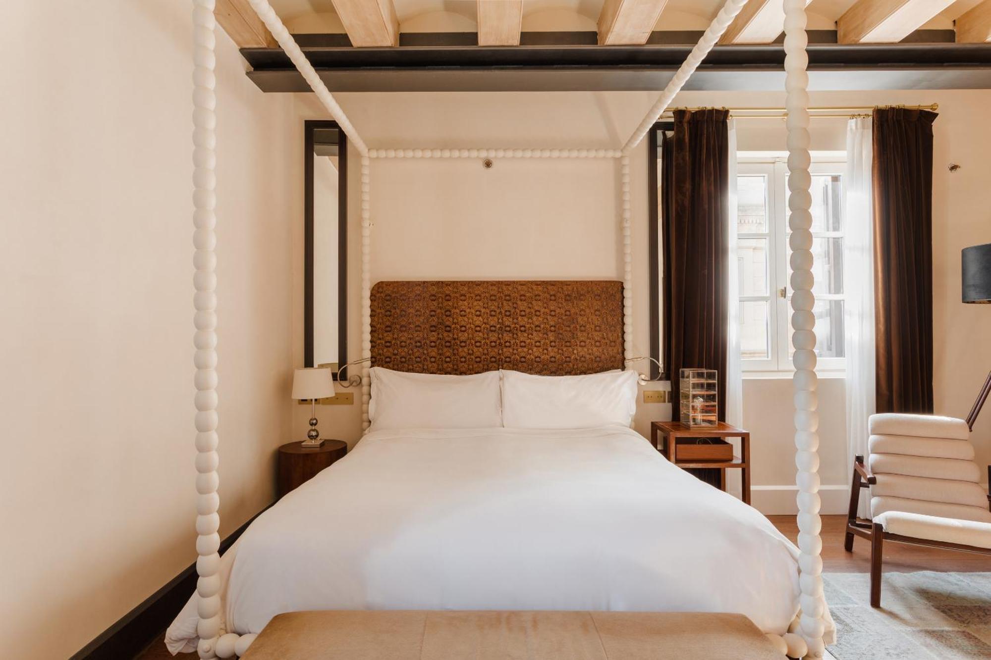 Do Placa Reial Powered By Sonder Barcelona Habitación foto A room at the hotel