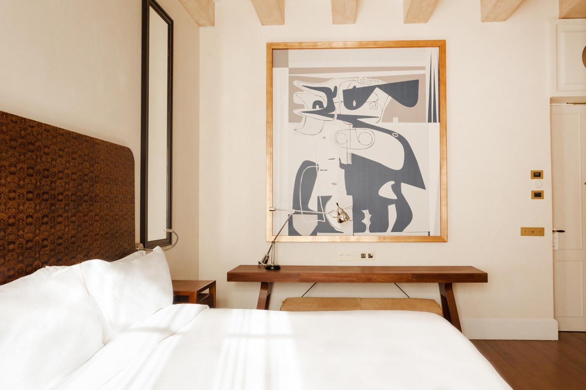 Do Placa Reial Powered By Sonder Barcelona Habitación foto A bedroom at the Hotel Chaco