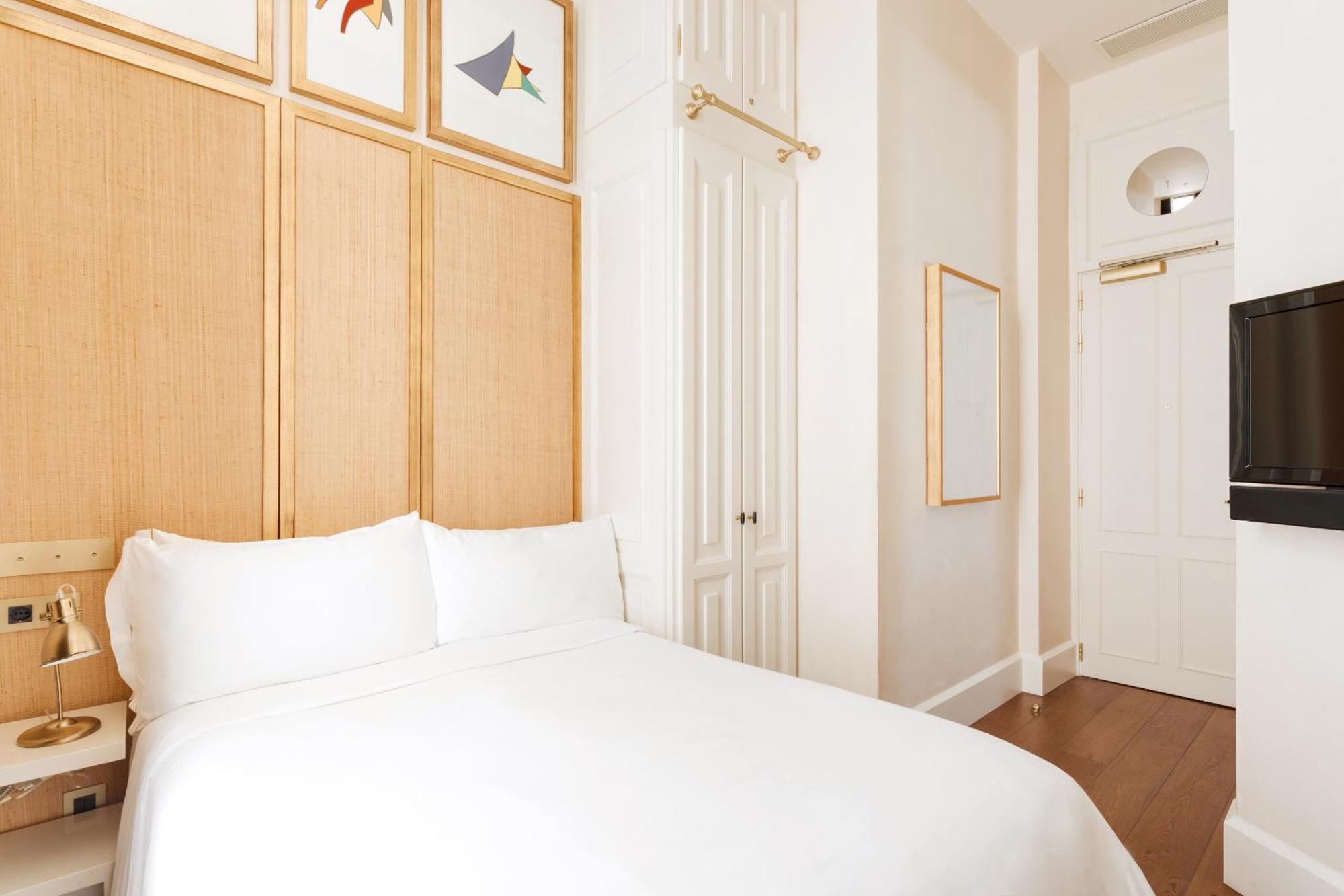 Do Placa Reial Powered By Sonder Barcelona Habitación foto A room at the Standard East Village